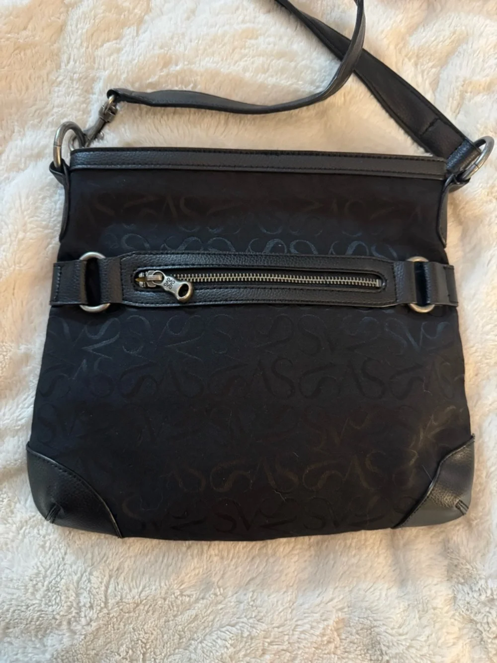 Simply Vera Vera Wang Black Nylon Crossbody Bag Logo Print Adjustable Strap
